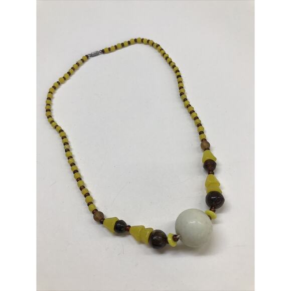 Vintage Yellow and Amber Beaded Necklace Tube Clasp Funky 17" - Picture 4 of 9